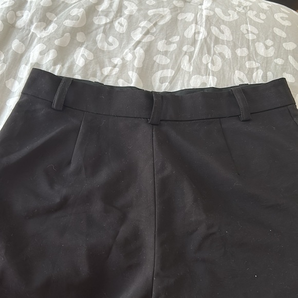 ZARA XL DRESSY SHORTS - Picture 2 of 3